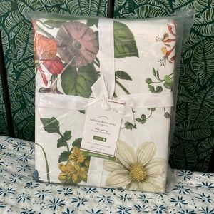 King potter Barn Bethany duvet cover